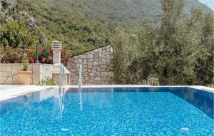Amazing Home In Herceg Novi With Wifi