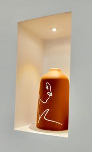 Appartements - LA SUITE DELOS - JACUZZI 2 PLACES - CENTRE VILLE A PIED - LIT QUEEN SIZE - PARKING PRIVEE - WIFI - City Center within walking distance - : photos des chambres