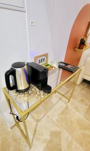 Appartements - LA SUITE DELOS - JACUZZI 2 PLACES - CENTRE VILLE A PIED - LIT QUEEN SIZE - PARKING PRIVEE - WIFI - City Center within walking distance - : photos des chambres