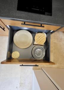 Appartements - LA SUITE DELOS - JACUZZI 2 PLACES - CENTRE VILLE A PIED - LIT QUEEN SIZE - PARKING PRIVEE - WIFI - City Center within walking distance - : photos des chambres