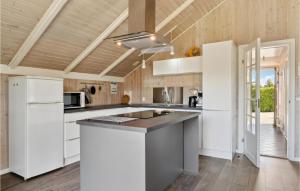 Three-Bedroom Holiday Home In Sydals