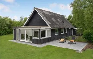 Stunning Home In Vemb With Wifi - Skalstrup