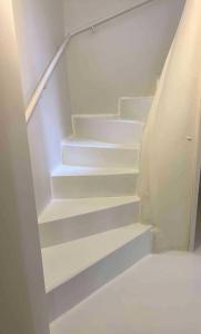 Villas maison pierre centre Uzes climatisation garage : photos des chambres