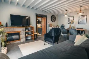 Stone House - Achada