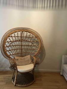 Villas maison pierre centre Uzes climatisation garage : photos des chambres