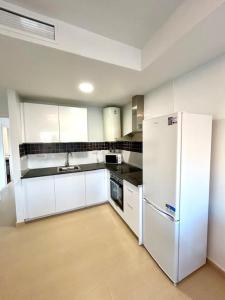 Gatu Travelin El Puerto, Apartamentos con parking y piscina "preferente para mayores de 25 años y familias "