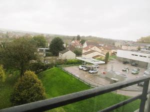 Appartements LIMOGES mairie,appart au5e ,FRAIS, ascenseur, parkingS ,jardin ,tranquille ! : photos des chambres