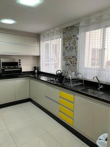 Apto vista mar, frente ao Shopping Atlântico