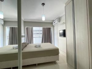 Apto vista mar, frente ao Shopping Atlântico