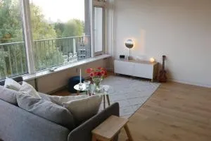 Apartment with a Stunning View of The Hague - 祖特尔梅尔