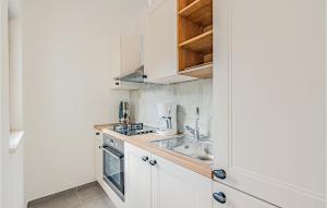 Amazing Apartment In Kneze With Wifi