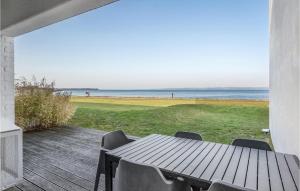 Beautiful Apartment In Ebeltoft