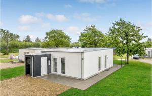 Lovely Home In Ringkøbing With Kitchen