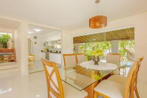 BJ10 Casa espetacular com 44 a 150m da praia - Barra de Jacuípe