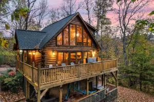 Deja View Serene Mountain Cabin for a Family Get-away with a Hot tub Sauna Fire pit that is Pet Friendly - Hatchertown