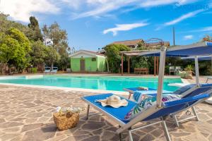 Villa Melograno with exclusive swimming pool surrounded by greenery img1