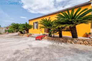 Villa Melograno with exclusive swimming pool surrounded by greenery img11