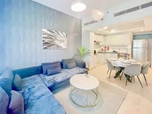 Luxury 2 Bedroom in the Nook 1 next to Metro Energy - Dubai