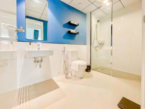 Luxury 2 Bedroom in the Nook 1 next to Metro Energy