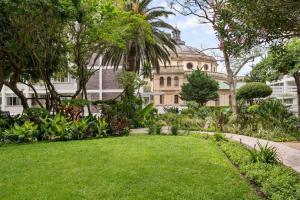 Stylish St Martini Gardens City Studio