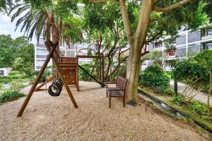 Stylish St Martini Gardens City Studio