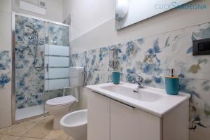 Villa Melograno with exclusive swimming pool surrounded by greenery img30