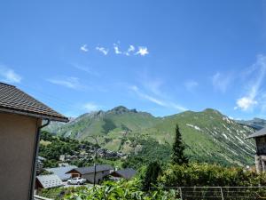 Chalets Charmant appartement 4 pieces avec parking et wifi a Saint-Martin-de-Belleville - FR-1-452-361 : photos des chambres