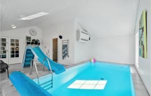 Nice Home In Ulfborg With Sauna