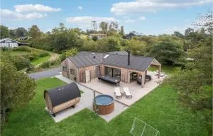 Nice Home In Ebeltoft With Sauna - Handrup
