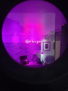 Studio élégant lorchidée Jacuzzi en intérieur toute lannée