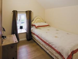 The Coach House - Hw7593