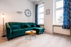 Środmieście Apt - Top Location, Tram&Park nearby - by Rentujemy