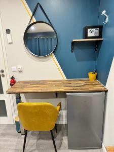 Auberges de jeunesse WORLDROOM Chambre privee avec espace commun : photos des chambres