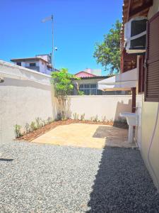 Las Rocas Bech House