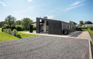 Beautiful Home In Sæby With Harbor View