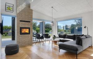 Beautiful Home In Sæby With Harbor View