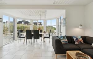 Beautiful Home In Blokhus