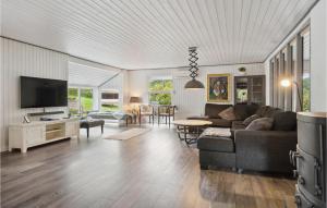 Cozy Home In Asperup With Sauna