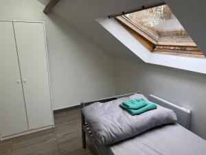 Appartement J, RESIDENCE DU RENOUVEAU, Stade de France, idéal pour 4 pers