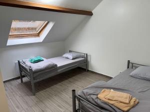 Appartement J, RESIDENCE DU RENOUVEAU, Stade de France, idéal pour 4 pers