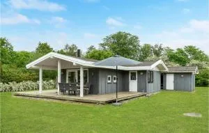 3 Bedroom Pet Friendly Home In Knebel - Skødshoved Strand