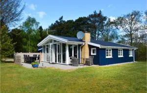 Two-Bedroom Holiday Home In Ringkobing - Kloster