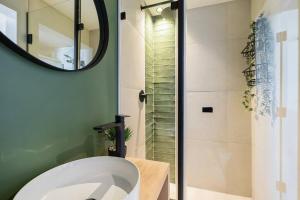 Cosy little studio on Harrington Street