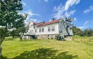 Lovely Apartment In Vanse With Wifi - 法尔松