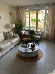 Appartements Beau 2P, tres equipe, localisation parfaite/AC : photos des chambres