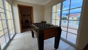 Luxury Beach Penthouse with Pool, BBQ, AC, Wi-Fi, 5-Min Walk to El Cortecito & Bavaro Beaches, Punta Cana