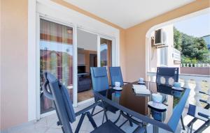 Nice Home In Betiga With Kitchen 