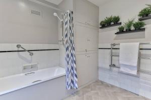 Cosy, Exclusive Sheffield House Near Peak District