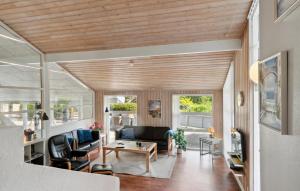 Gorgeous Home In Glesborg With Sauna