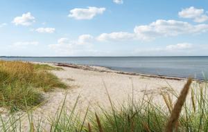 Stunning Home In Glesborg With Kitchen